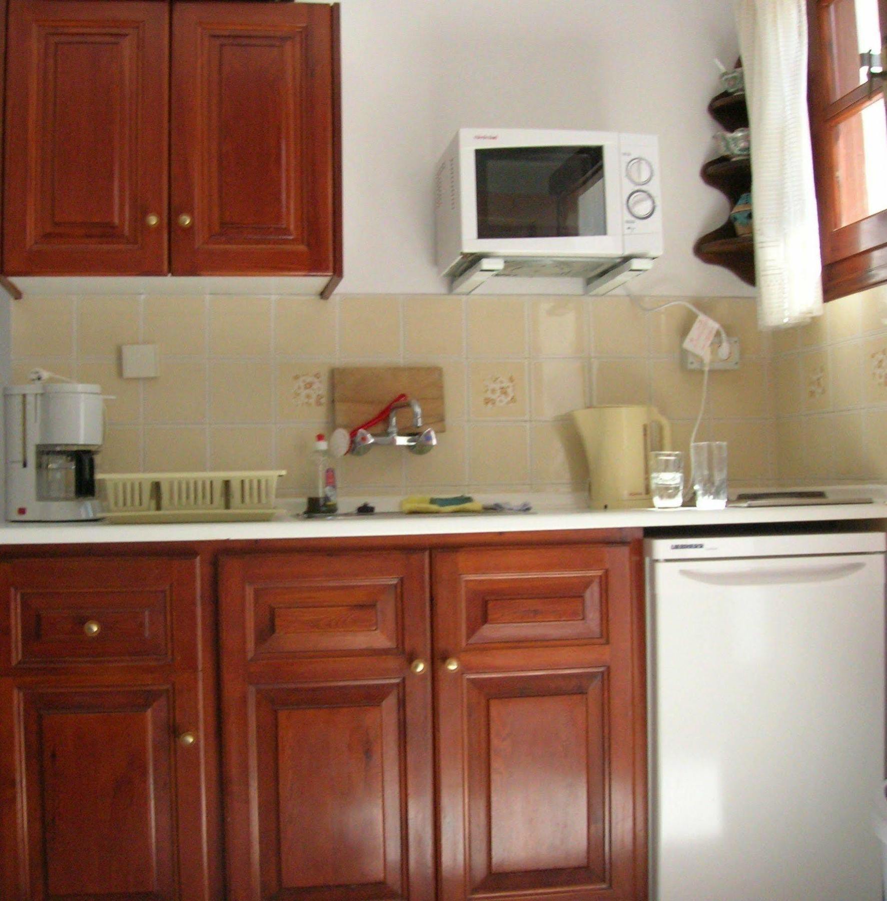 Sunset Studios And Apartments For Adults Over 21 Only Науса Экстерьер фото