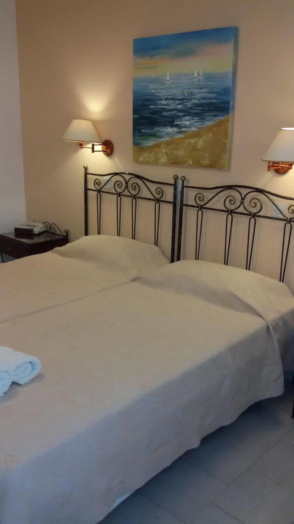 Sunset Studios And Apartments For Adults Over 21 Only Науса Экстерьер фото